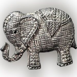 Vintage silver elephant brooch.